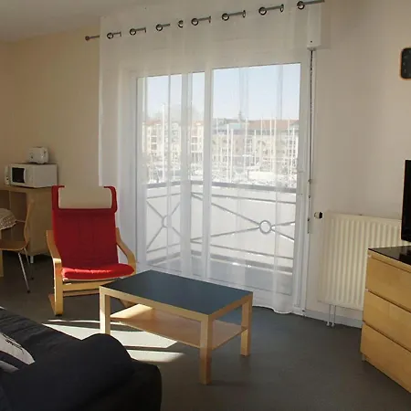 Cosy In With Balcony Apartment Rochefort (Charente-Maritime)